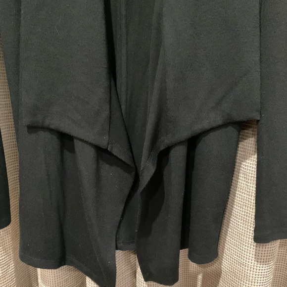Ann Taylor Drape Shawl, Black, Size Small - Picture 3 of 7